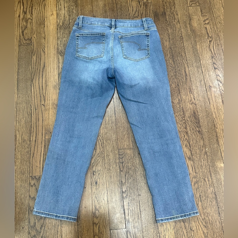 Time and Tru Classic Blue Straight Leg Jeans - Picture 4 of 4